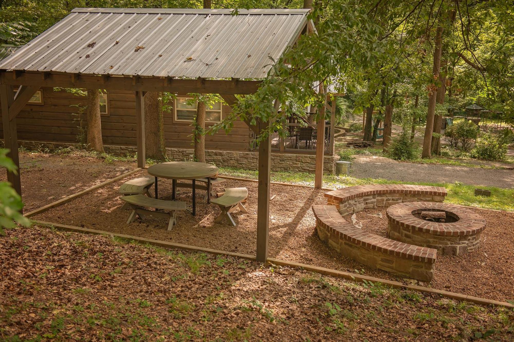 Meg Cabin Tiny Rustic Comfort On Lookout Mtn Villa Chattanooga Eksteriør bilde